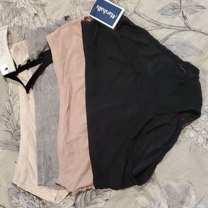 Womens panties Never worn size large.